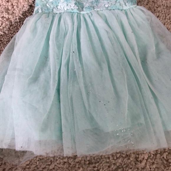 🎀Special occasion toddler dress with glitter🎀 - Picture 3 of 7